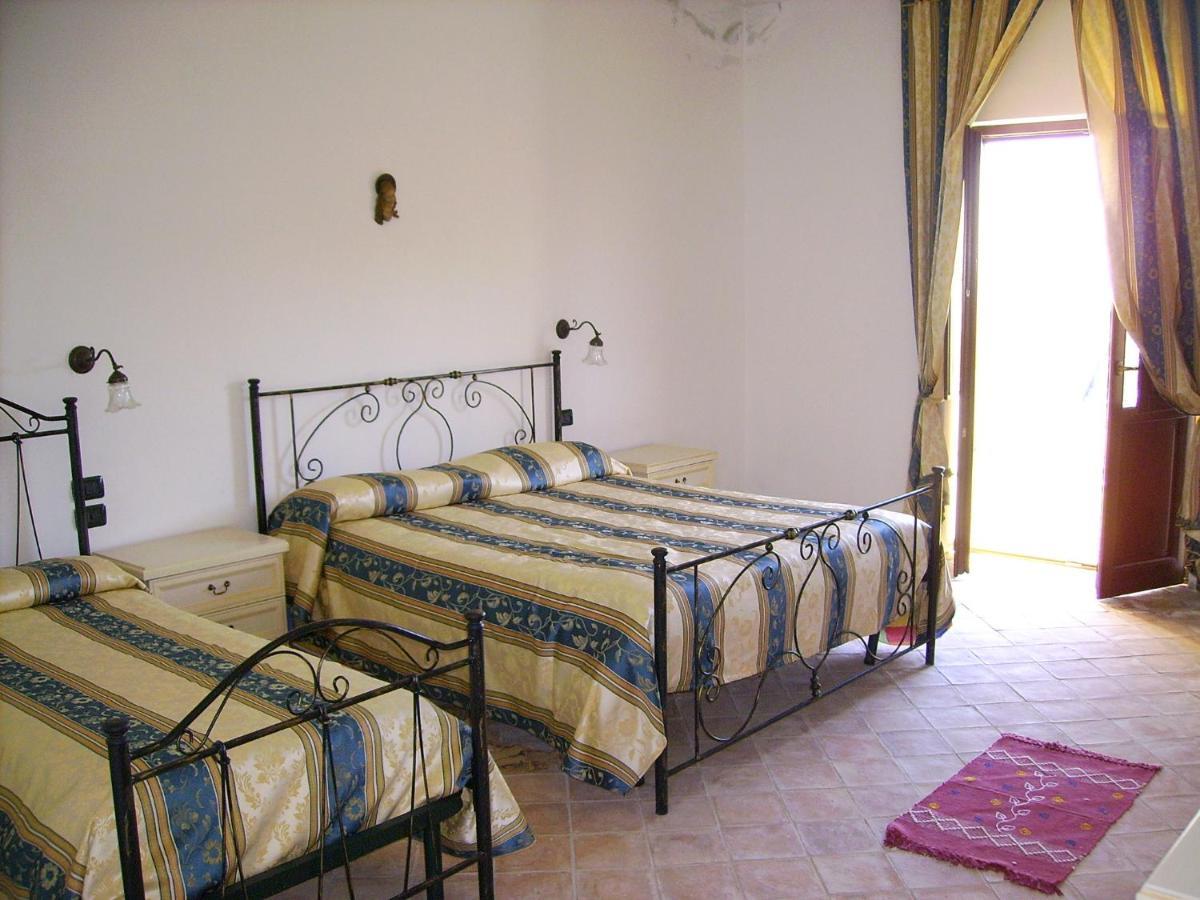 Agriturismo Donna Germana Ciro Marina Exterior photo
