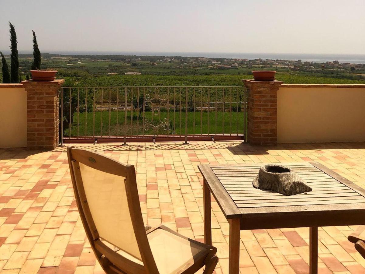 Agriturismo Donna Germana Ciro Marina Exterior photo