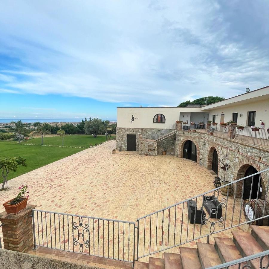 Agriturismo Donna Germana Ciro Marina Exterior photo