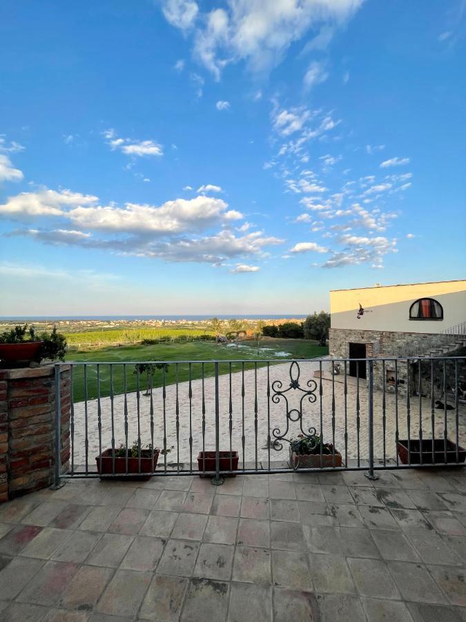 Agriturismo Donna Germana Ciro Marina Exterior photo